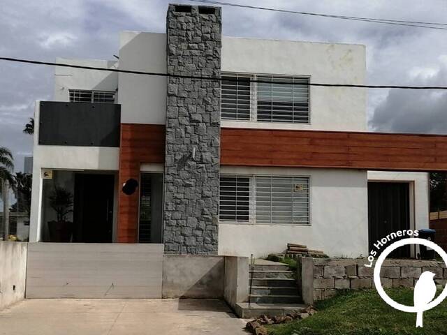 #146 - Casa para Venta en Ciudad de la Costa - UY-CA - 1