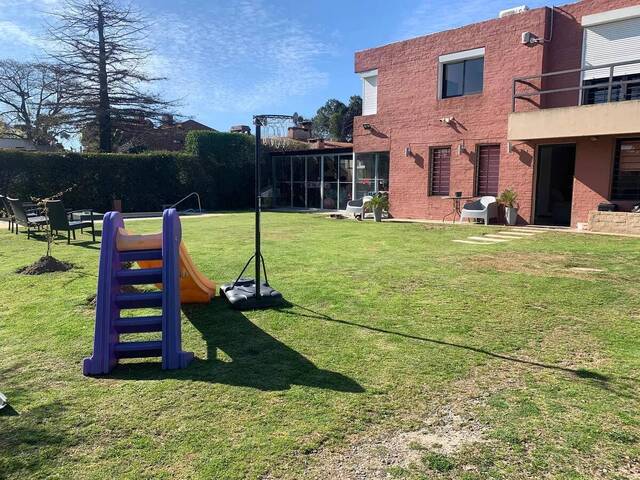 Casa para Alquiler en Ciudad de la Costa - 2